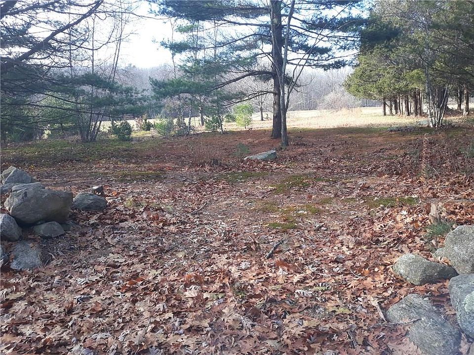 2nd image of 1460 Maple Valley Rd
