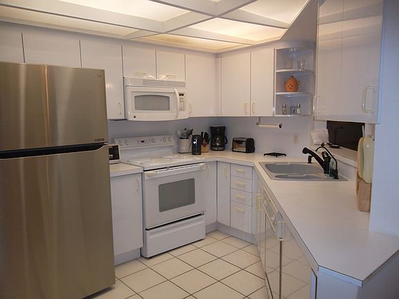 3rd image of 9650 S Ocean Dr APT 1502