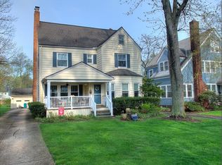 2652 Ashurst Rd, University Heights, OH 44118