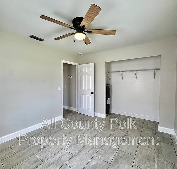 1138 W Sycamore St — Photo 14