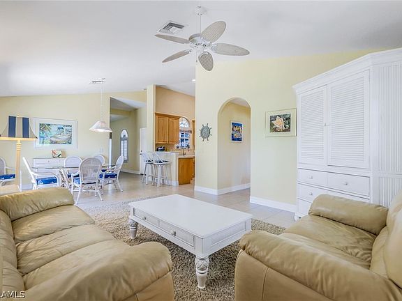 5th image of 1156 SW 44th St