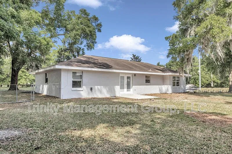 3 bed, 2.0 bath, 1375 sqft, $1,749 — Photo 4