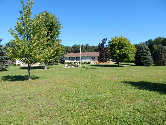 3rd image of 13086 Croswell Ave