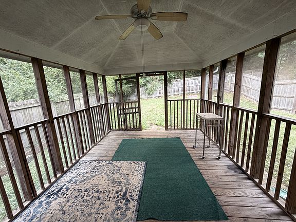 4th image of 3345 Harrison Pike
