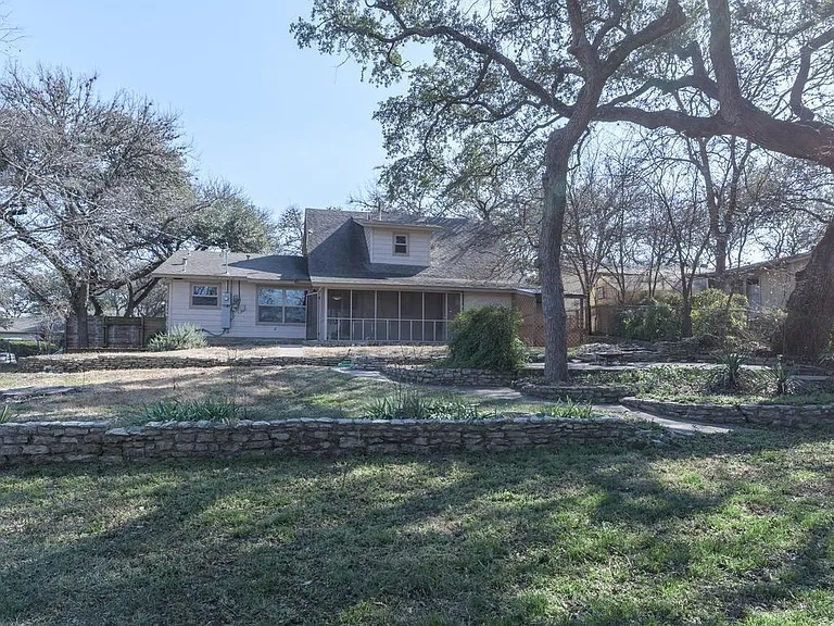 5102 Plumas Ln — Photo 17