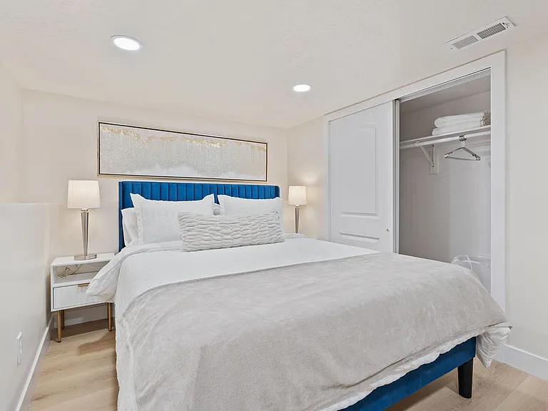 375 E 800 S #375 — Photo 45