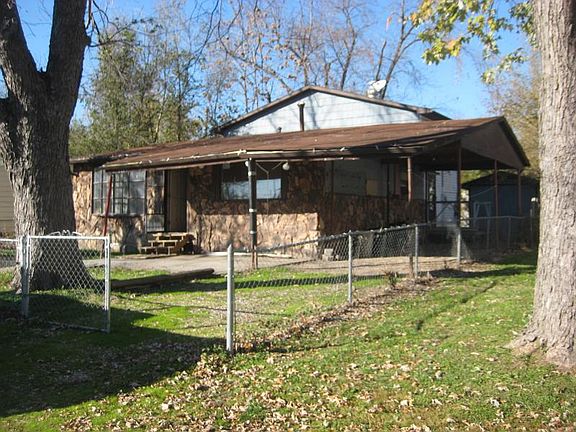 2nd image of 2105 Miracle Ave