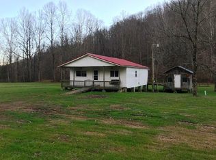1925 Lower Cane Creek Rd, Stanton, KY 40380
