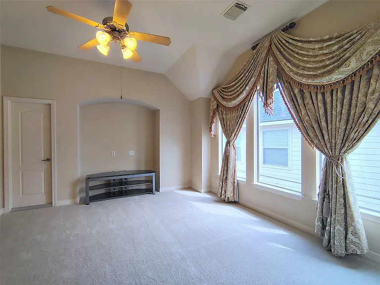 5606 Grandwood Ln — Photo 39