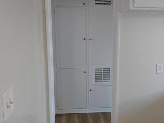 4th image of 6333 Coldwater Canyon Ave #9