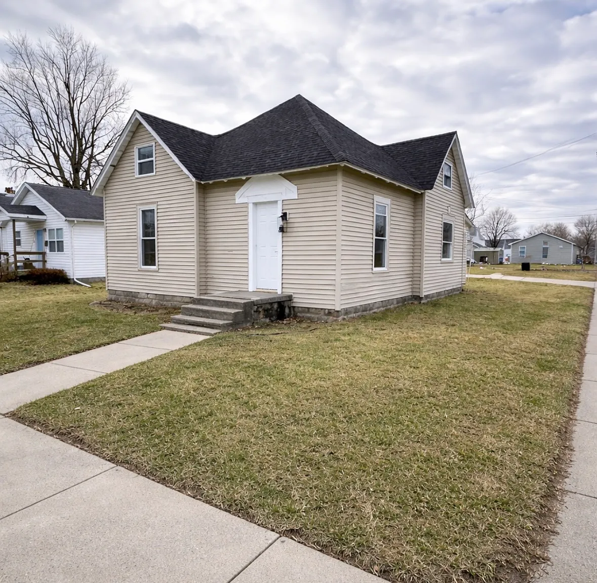 4 bed, 1780 sqft, $1,400 — Photo 2