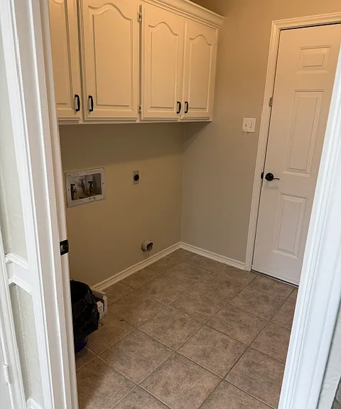 3203 Acacia Dr — Photo 9