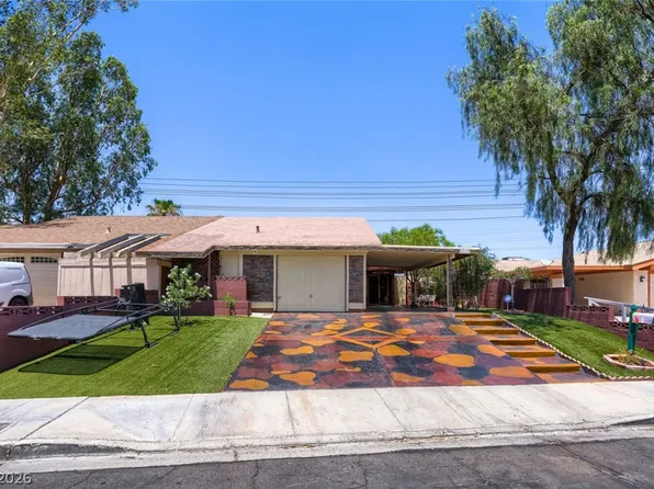 6712 Oak Valley Dr, Las Vegas, NV 89103