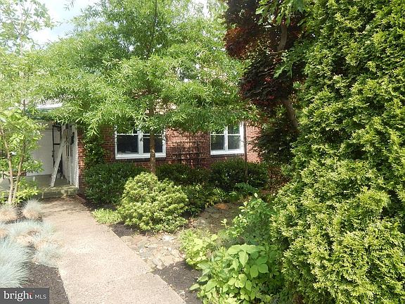 2nd image of 1241 Old Ln