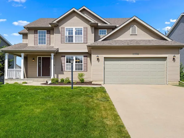 11008 N Serene Blvd, Dunlap, IL 61525