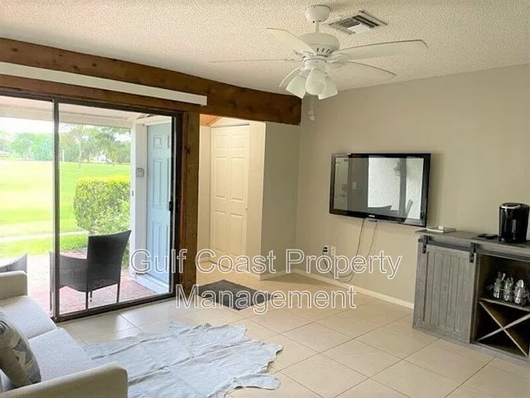 3551 Longmeadow — Photo 5