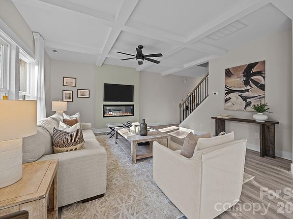 5th image of 235 Grissom Dr