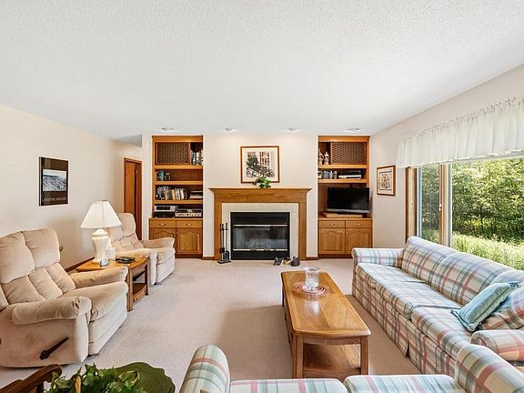 5th image of 1530 Wahbee Ave