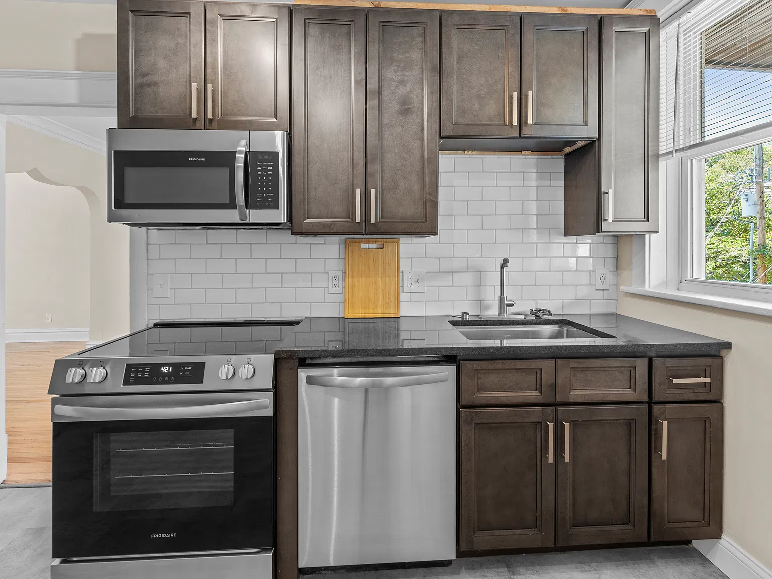 2 bed, 1100 sqft, $1,795 — Photo 4