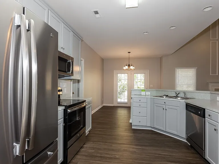 10421 Henbane Ct — Photo 8
