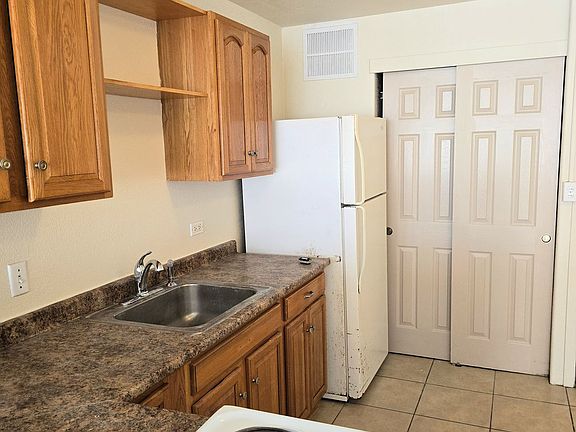 4th image of 111 Kahului Beach Rd APT B206