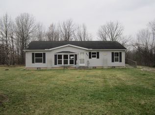 564 Elm St, Vermontville, MI 49096