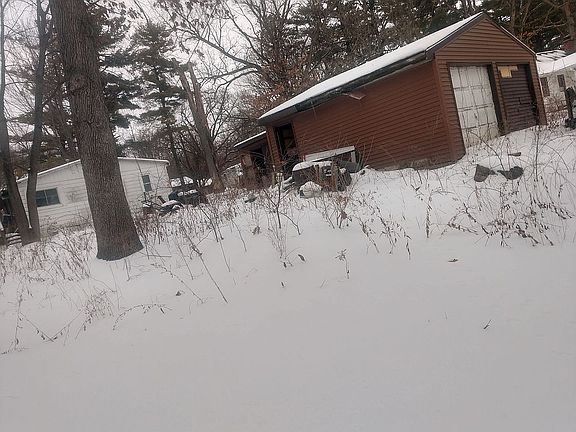 4th image of 4785 Cave Dr