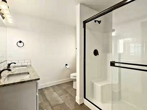 3rd image of 8913 Aldridge Ct