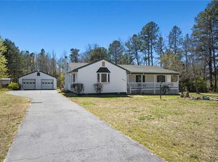 25605 Smith Grove Rd, Petersburg, VA 23803