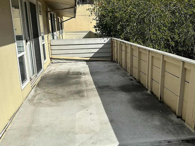 2930 Macarthur Blvd #8 — Photo 15
