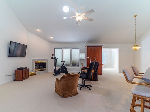 4th image of 7101 Salem Crossing Pl