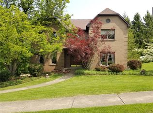 1649 Pin Oak Dr, Pittsburgh, PA 15237