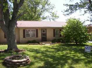 1109 Nicholson St N, Decherd, TN 37324