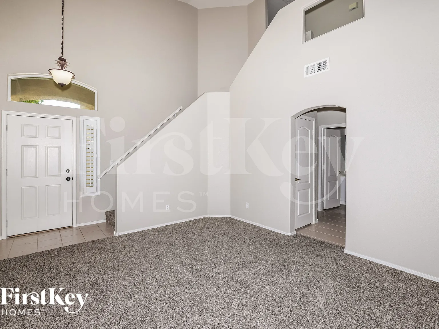 3 bed, 2.5 bath, 1860 sqft, $2,205 — Photo 4