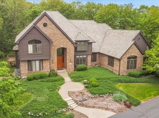 16001 Burr Oak Dr, Huntley, IL 60142