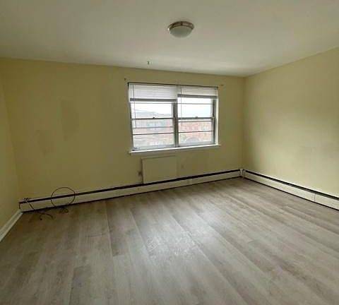 5th image of 4119 Longshore Ave #3
