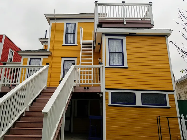 1632 State St — Photo 3