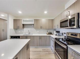11616 Burbank Blvd #203, North Hollywood, CA 91601