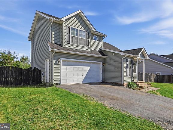 4th image of 100 Coralberry Dr