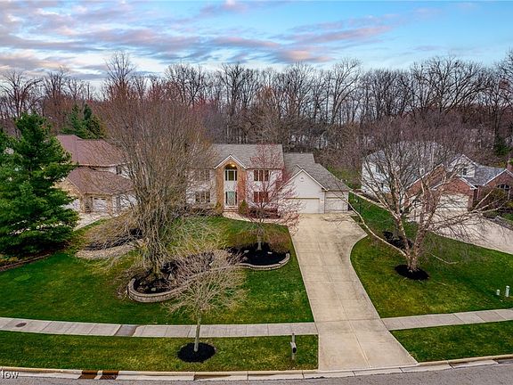 3rd image of 6853 Silkwood Ln