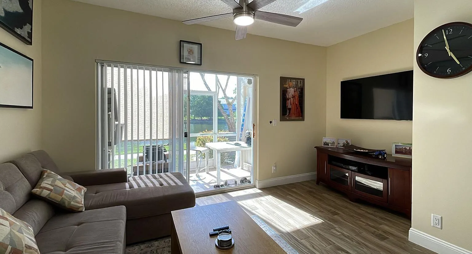 2 bed, 2.5 bath, 1008 sqft, $2,250 — Photo 4