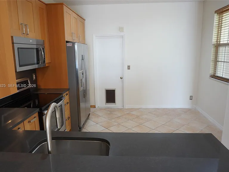 1868 Salerno Cir #1868 — Photo 14