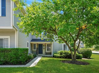 327 Windsor Ct UNIT B, South Elgin, IL 60177