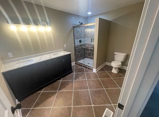 436 Sandy Rd, Dover, TN 37058