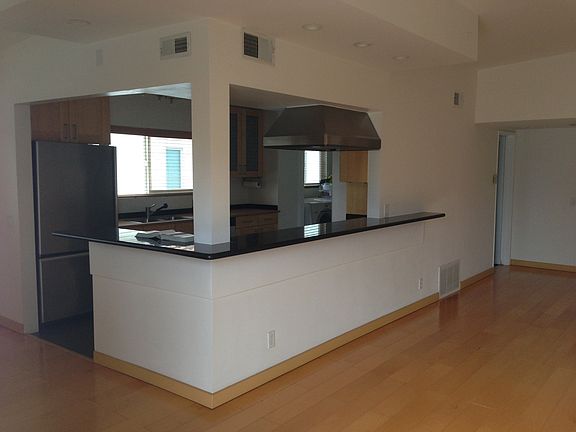3rd image of 1234 19th St Unit D