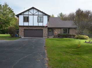 10476 Ridge Ln, Marengo, IL 60152