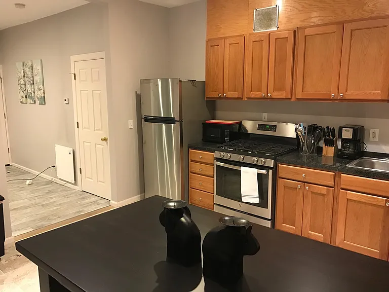 1224 SE Belmont St #1 — Photo 13