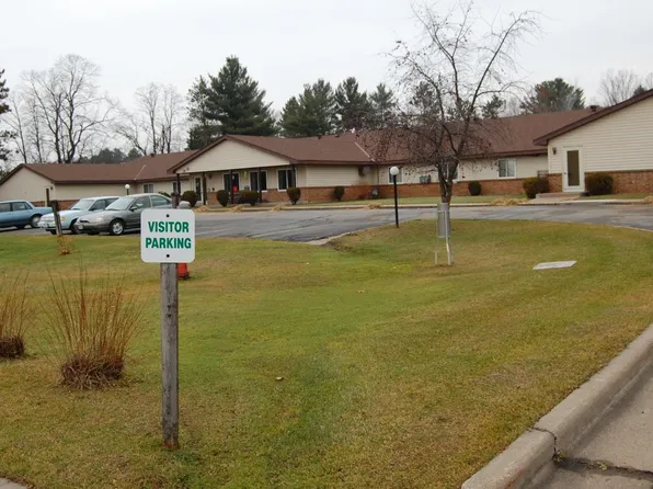 111 W 8th Ave, Stanley, WI 54768