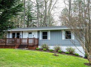 69 Broyles Rd, Hendersonville, NC 28791