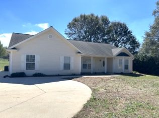 1130 Milford Church Rd, Taylors, SC 29687